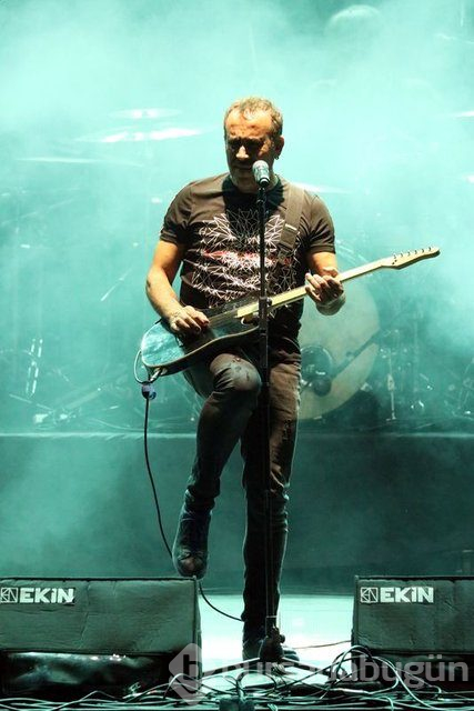Haluk Levent sözünü tuttu
