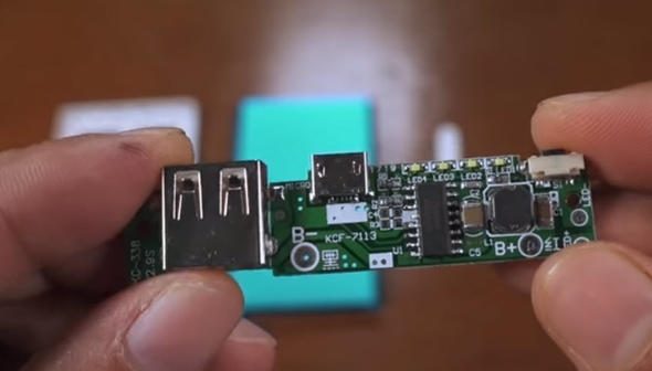 Eski telefonunun içindeki 'şey' kıymete bindi!
