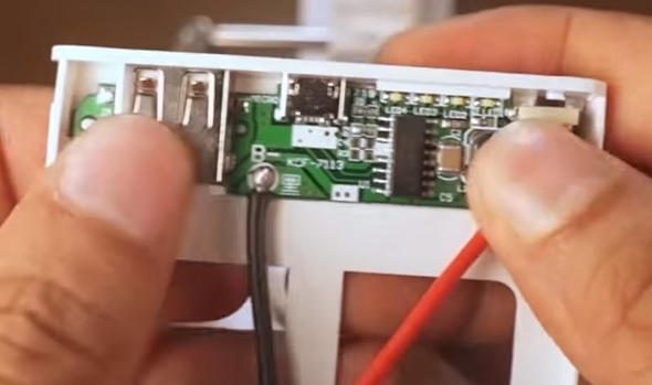 Eski telefonunun içindeki 'şey' kıymete bindi!
