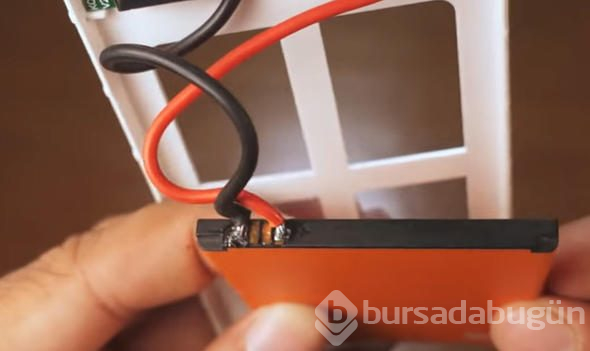 Eski telefonunun içindeki 'şey' kıymete bindi!
