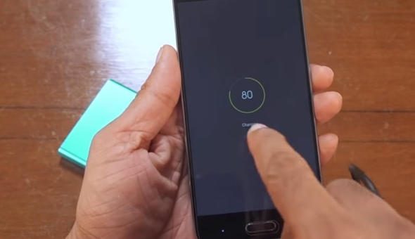 Eski telefonunun içindeki 'şey' kıymete bindi!

