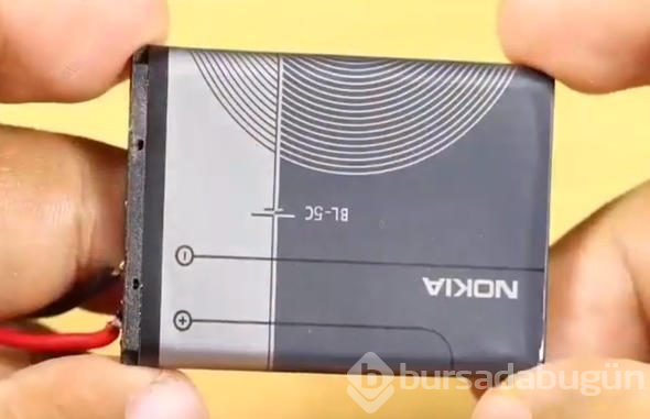Eski telefonunun içindeki 'şey' kıymete bindi!
