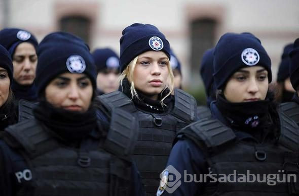 Çevik Kuvvet polislerinin eğitimleri filmleri aratmadı
