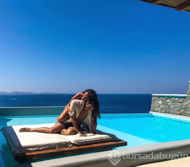 Melis Kaygılaroğlu'ndan Pelin Akil paylaşımı
