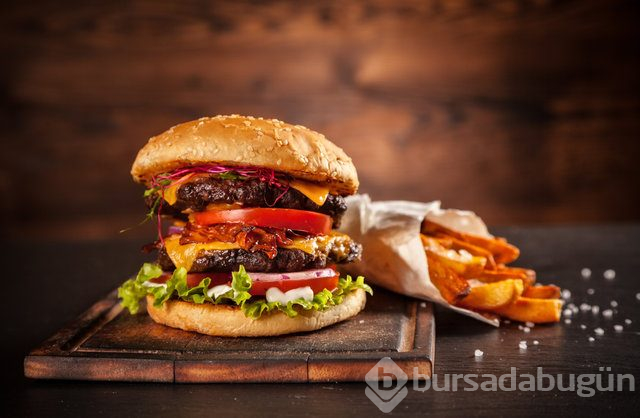 Beyni öldüren gıdaların listesi yayınlandı!
