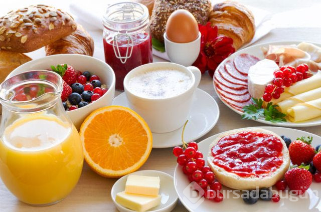 Beyni öldüren gıdaların listesi yayınlandı!
