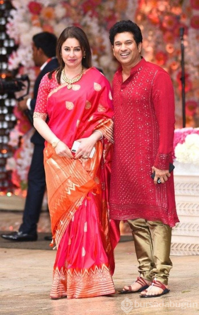 Isha Ambani ve Anand Piramal evleniyor (Dünyanın en pahalı düğünü)
