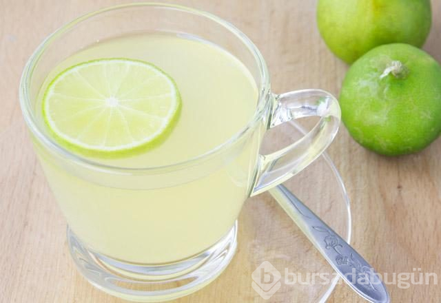 Her gün 1 bardak limonlu su ve 11 faydası!
