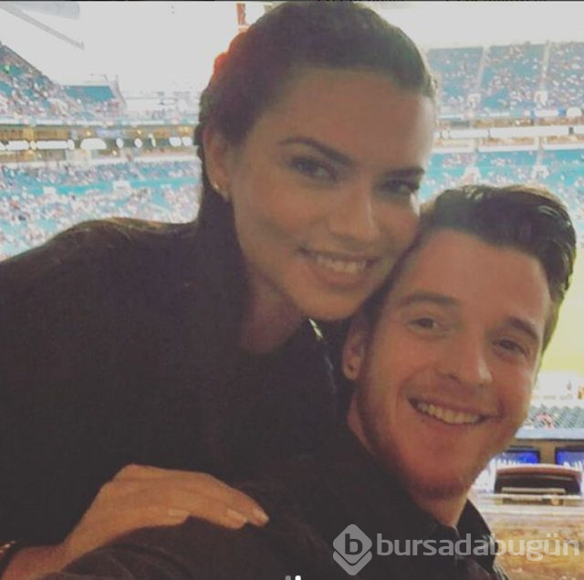Adriana Lima Metin Hara'yı sildi