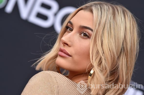 Hailey Baldwin'den sosyal medya itirafı
