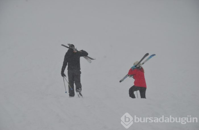 Bursa Uludağ'da kar kalınlığı artıyor