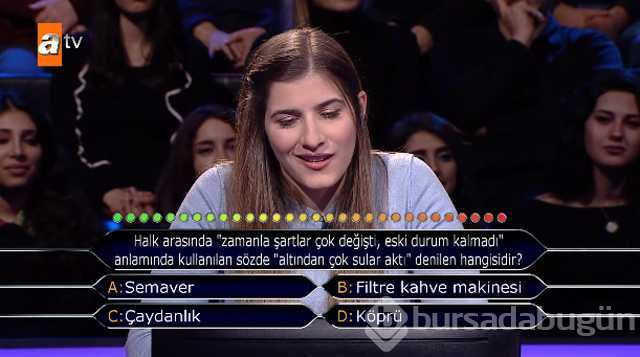 Kim Milyoner Olmak İster'deki Boğaziçili yarışmacı fena rezil oldu
