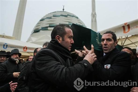 Ünlü iş adamı Ali Raif Dinçkök son yolculuğuna uğurlandı
