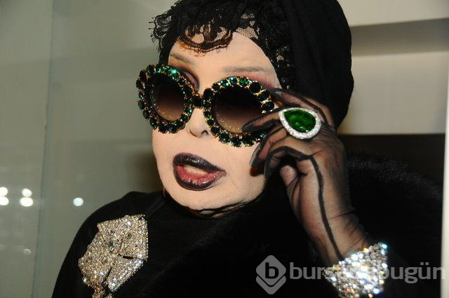 Bülent Ersoy'un hayatı film mi olacak?
