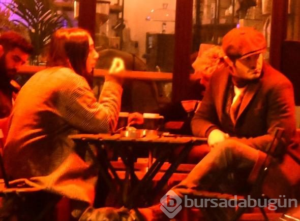 'Görüyorsunuz kız arkadaşım'
