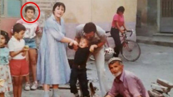 Ünlülerin çocuklukları
