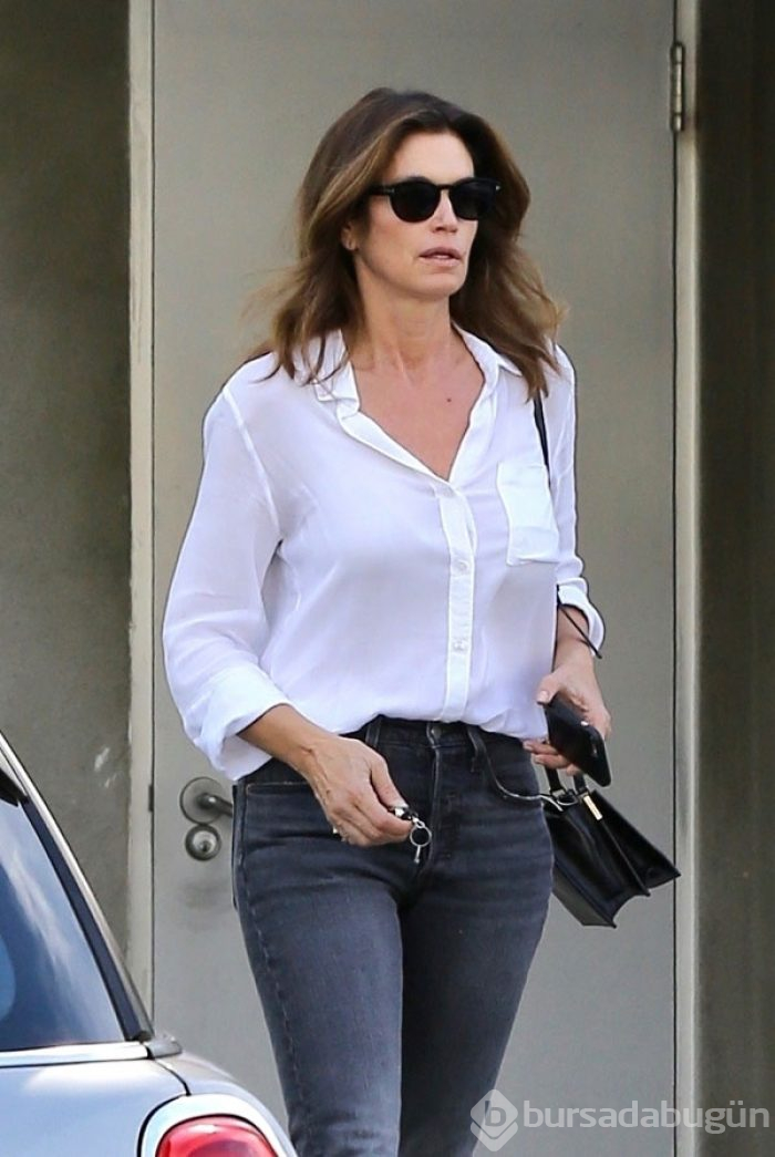 Cindy Crawford'dan 52 yaş pozu
