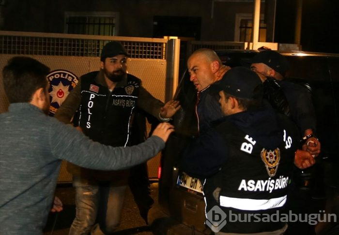 Papağana işkence videosu yayımlayan Murat Özdemir'e tepki yağdı