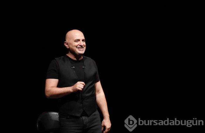 Papağana işkence videosu yayımlayan Murat Özdemir'e tepki yağdı