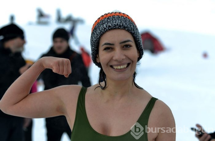 2 bin 700 metrede Yüzme Şenliği (Rize)