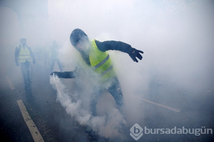 Fransa Başbakanı: Protestocuları yeteri kadar dinlemedik, hata yaptık
