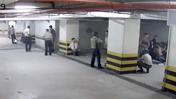 Görüntüleri ortaya çıktı... Rehineleri 'canlı kalkan' yapmışlar
