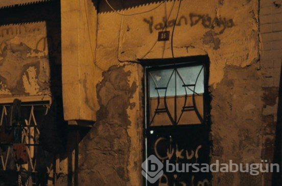 Çukur'da ekrana yansıyan duvar yazıları