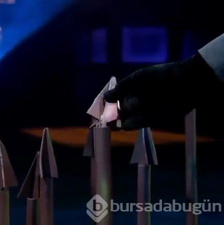 Bu gösterinin sırrını biliyor musunuz?
