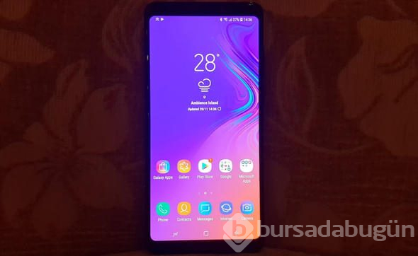 Samsung'tan 4 kameralı telefon: Galaxy A9
