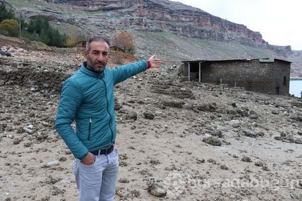 Yıllar önce sular altında kalan köyleri ortaya çıktı
