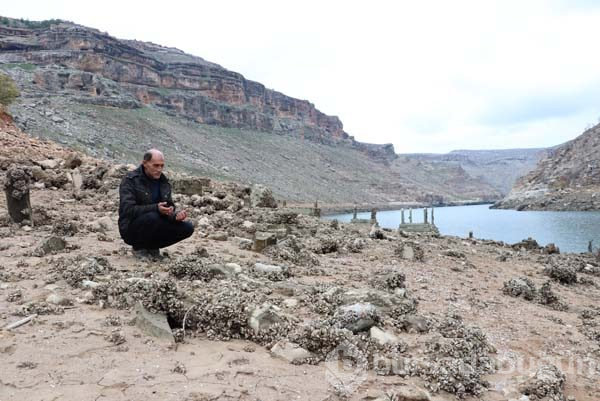 Yıllar önce sular altında kalan köyleri ortaya çıktı
