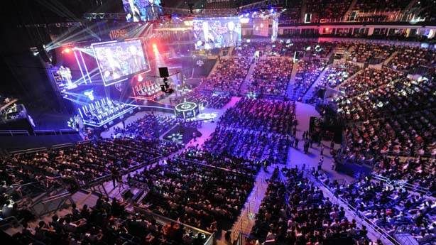 League of Legends karakterlerinin müzik grubu listeleri sallıyor
