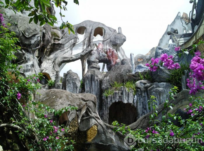 Vietnam'ın En İlginç Evi: Hang Nga Villa
