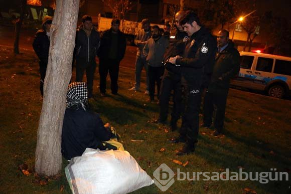 Kızı ile damadının tartışmaması için sokakta kaldı!
