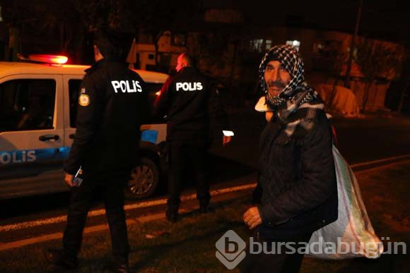 Kızı ile damadının tartışmaması için sokakta kaldı!
