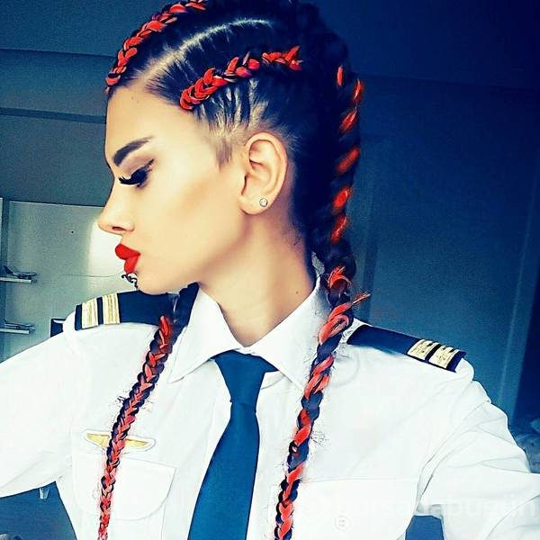 Azeri pilot sosyal medyayı salladı
