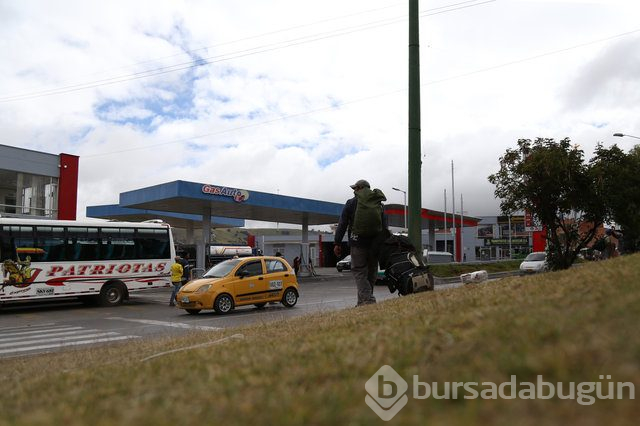 Yüzlerce kilometreyi günlerce yürüyen Venezuelalılar...
