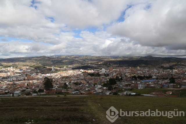 Yüzlerce kilometreyi günlerce yürüyen Venezuelalılar...
