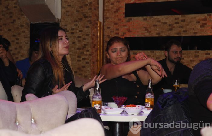Keyifli Bar'da Lara rüzgarı