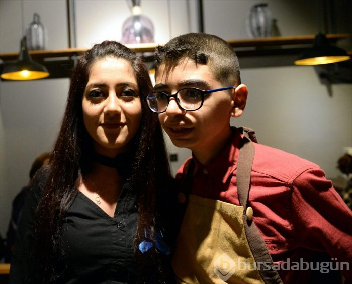 "Müşterilerimiz onların elinden çay içmek istiyor"
