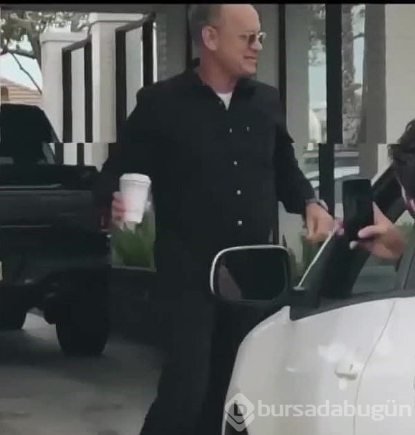 Tom Hanks restorandaki herkese yemek ısmarladı