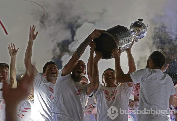 River Plate yurda döndü, Arjantin yıkıldı
