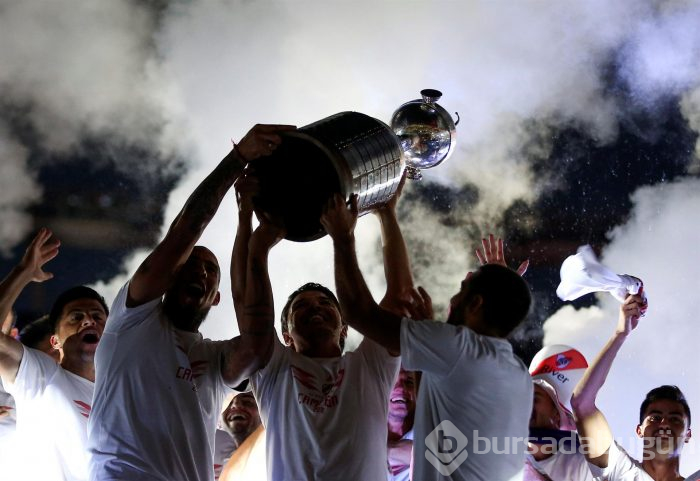 River Plate yurda döndü, Arjantin yıkıldı
