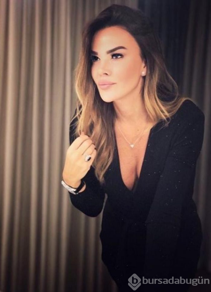 Özlem Yıldız sevgilisiyle gecelerde
