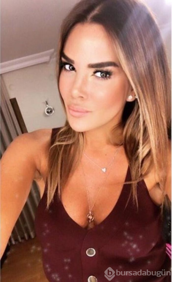 Özlem Yıldız sevgilisiyle gecelerde
