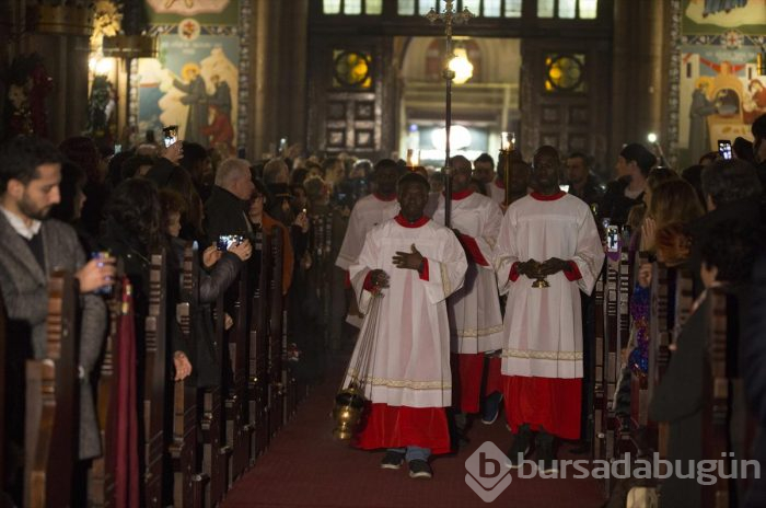 Katolik cemaati Saint Antuan'da Noel'i kutladı
