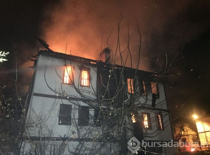 168 yıllık tarihi konakta yangın