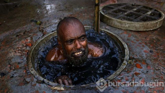 Burada günlüğü 30 tl'ye çıplak elle kanalizasyon temizliyorlar !

