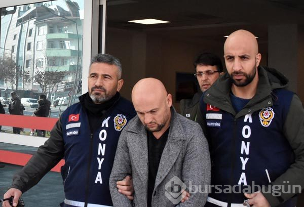 Boşandığı kadını ve arkadaşını öldürdü! Babasını arayıp...
