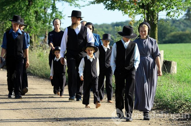  Teknolojiyi ısrarla reddeden mennonitler'in sır gibi sakladıkları yaşamları görüntülendi